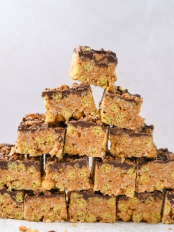 pyramid stack of chocolate peanut butter rice krispie treats