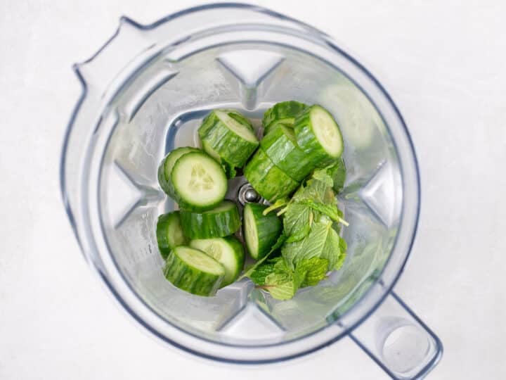 cucumbers, mint and lime juice in a blender